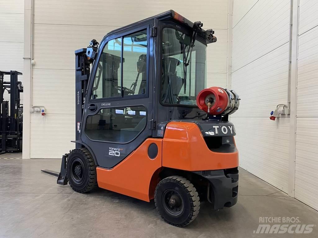 Toyota 06-8FG20F شاحنات LPG