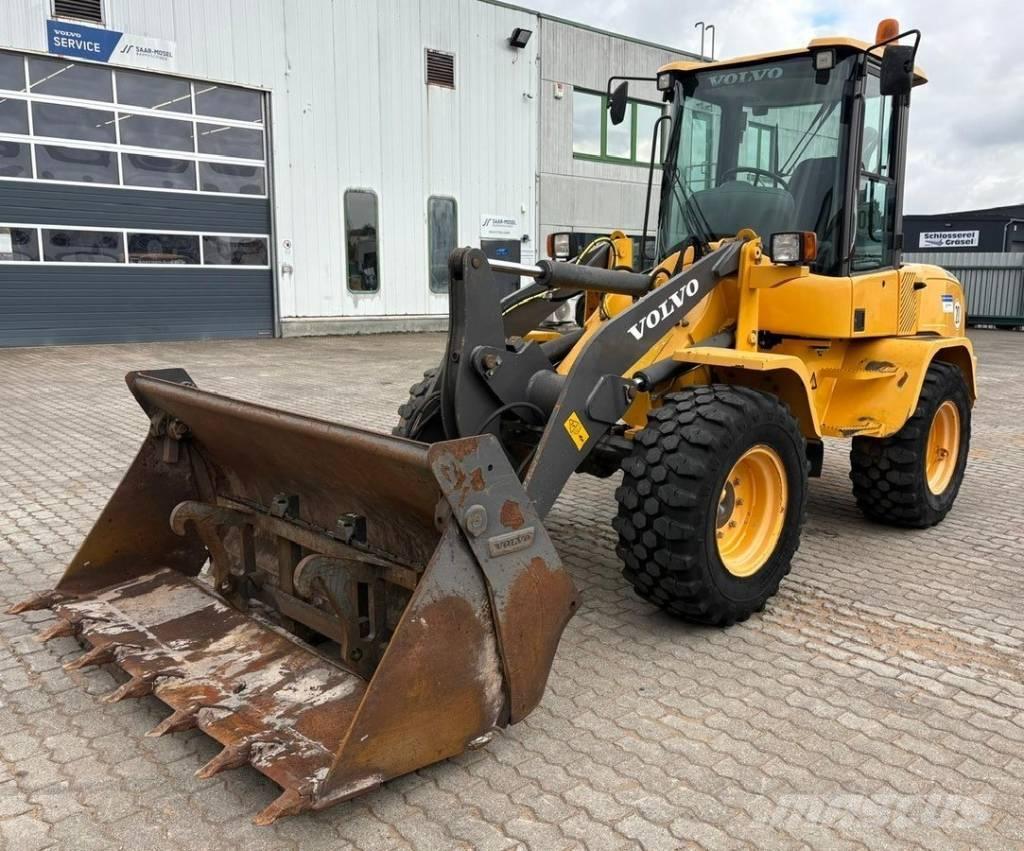 Volvo L 35 G لوادر بعجل
