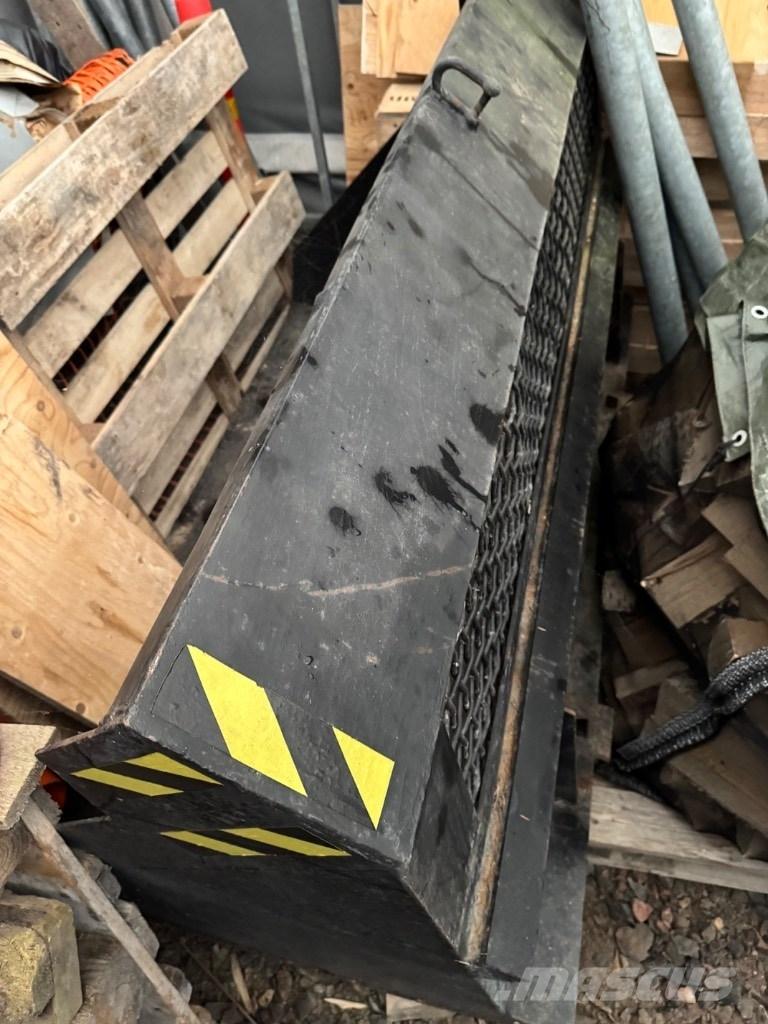 JCB 185 Robot لوادر انزلاقية التوجيه