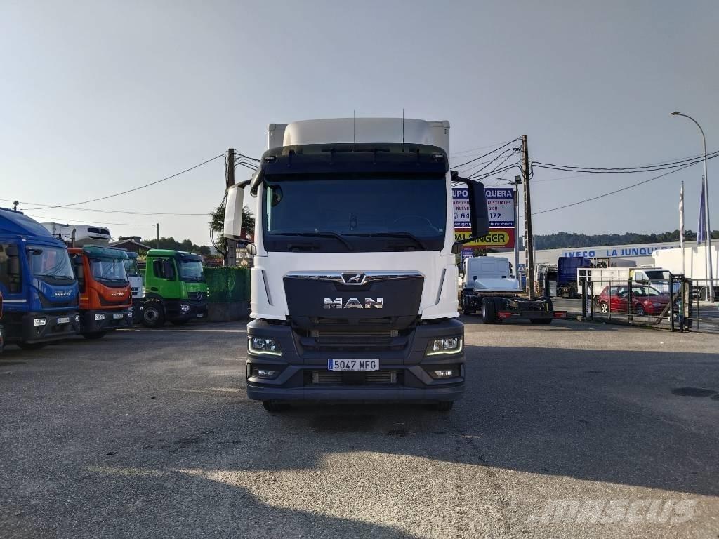 MAN TGS 26.360 شاحنات ذات هيكل صندوقي