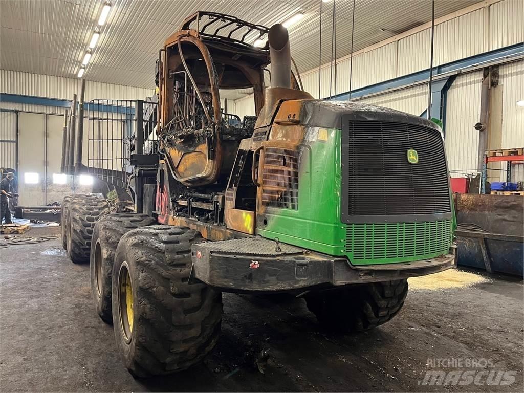 John Deere 1210E شاحنات