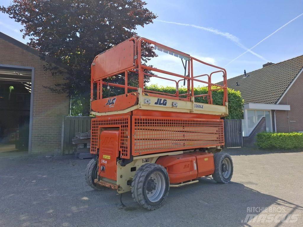 JLG 3369LE رافعات مقصية الشكل