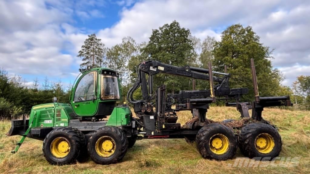 John Deere 1510 E شاحنات