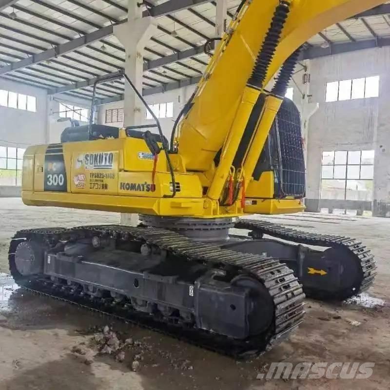 Komatsu PC300-7 حفارات زحافة