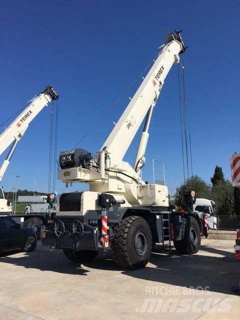 Terex TRT90 رافعات الطرق الوعرة