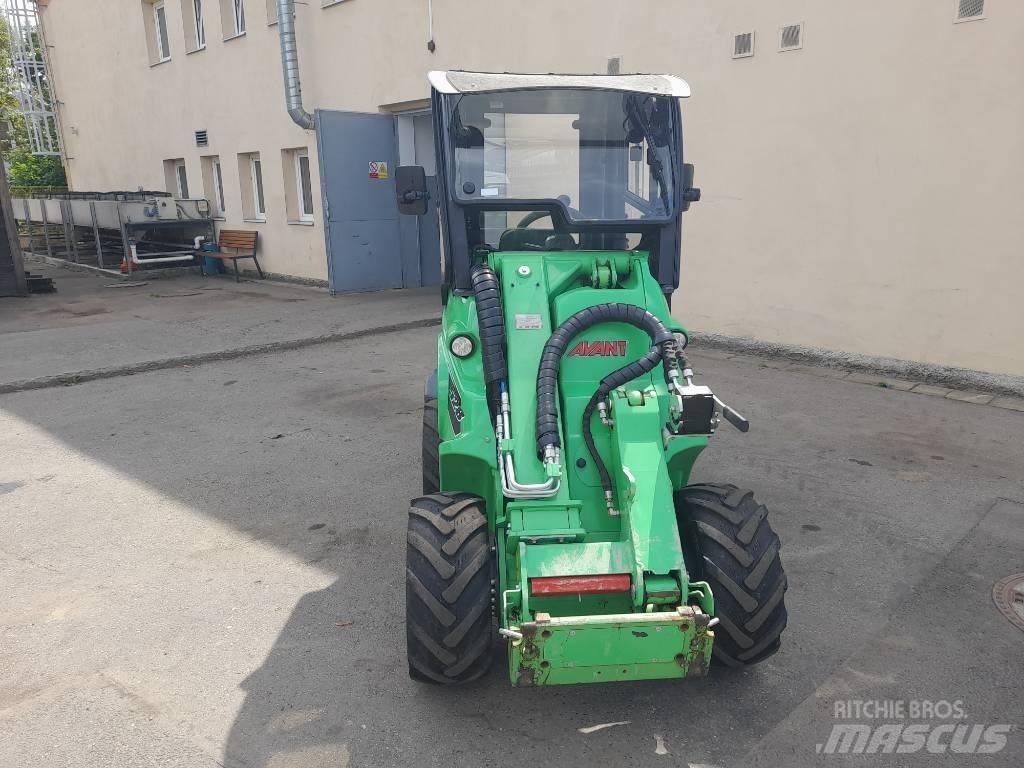 Avant 528 ROPS أخرى