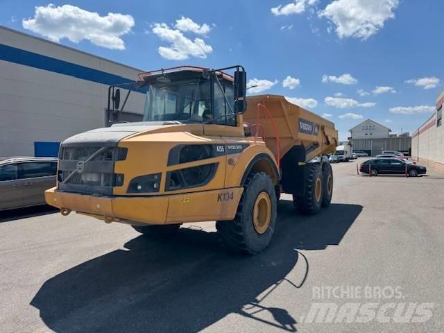 Volvo A25G ساحبات مفصلية