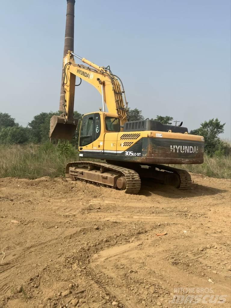 Hyundai R 305LC-9T حفارات زحافة