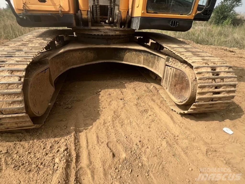 Hyundai R 305LC-9T حفارات زحافة