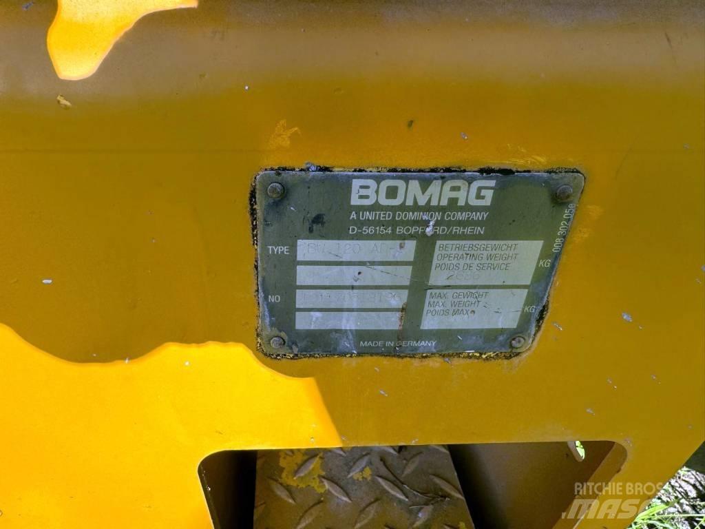 Bomag BW 120 AD-3 مداحل ثنائية الاسطوانة
