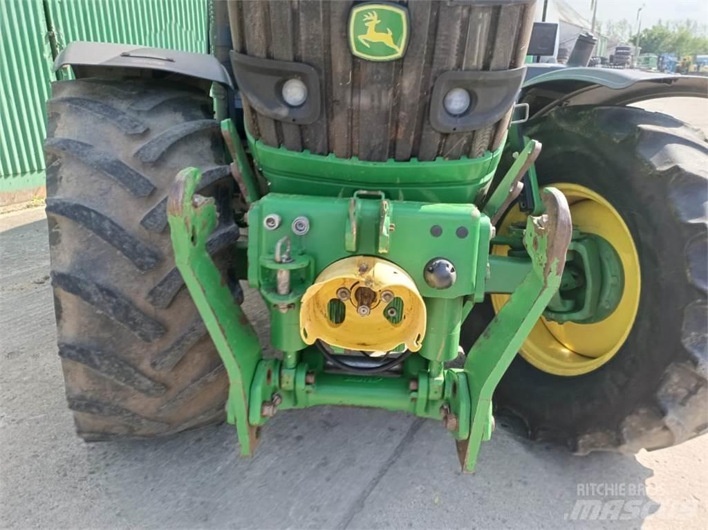John Deere 6150M الجرارات