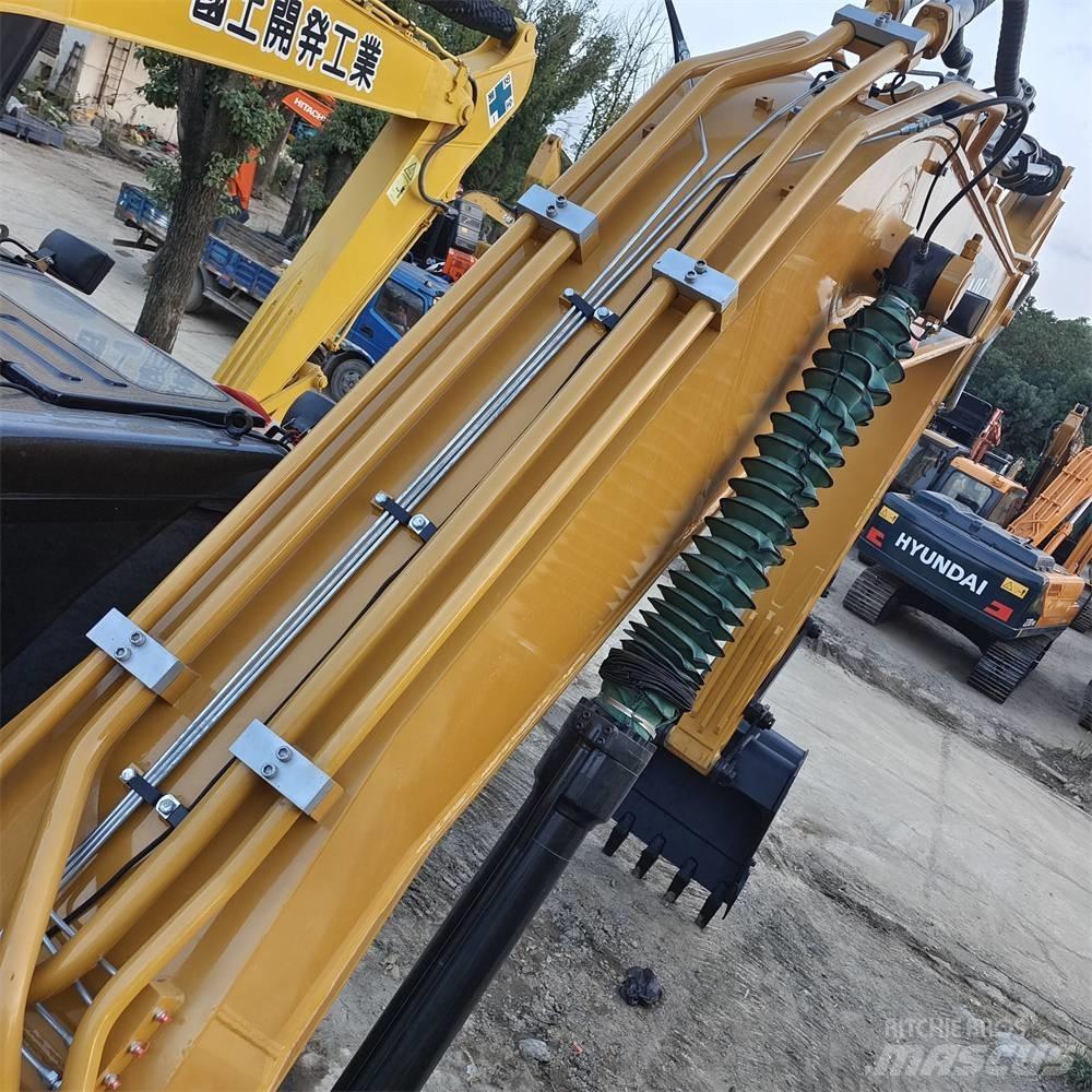 Sany SY 215 C حفارات زحافة
