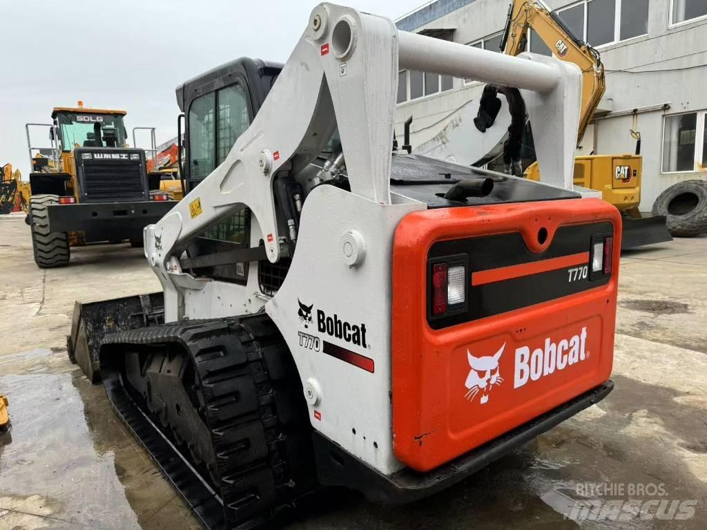 Bobcat T770 لوادر انزلاقية التوجيه