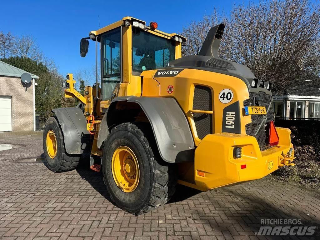 Volvo L90 H لوادر بعجل