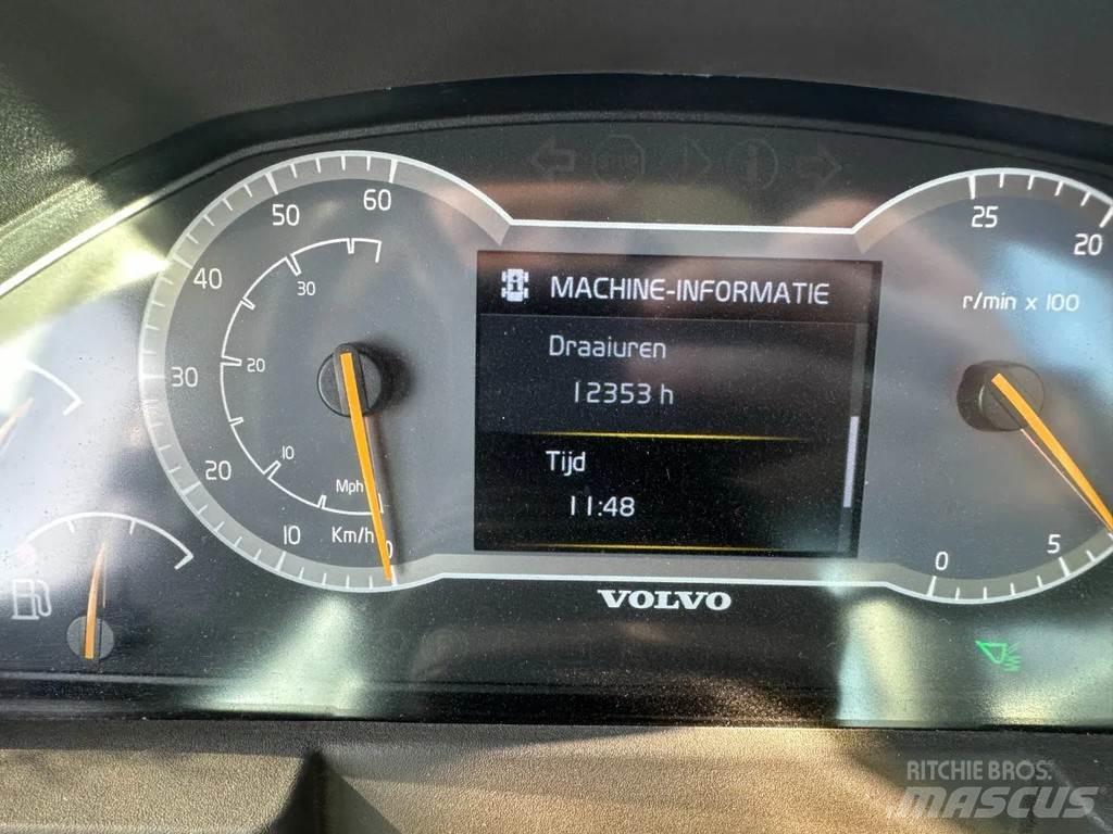 Volvo L90 H لوادر بعجل