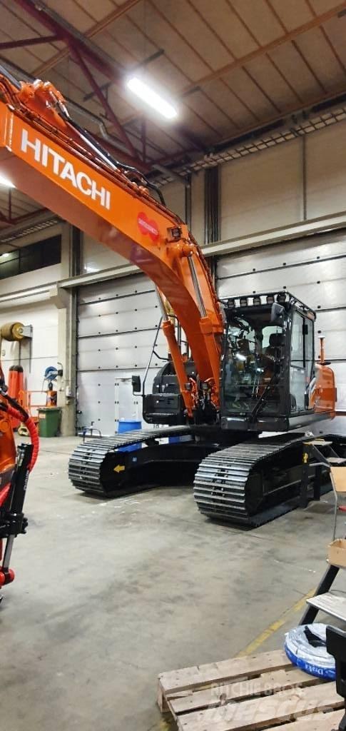 Hitachi ZX 210 LC-7 حفارات زحافة