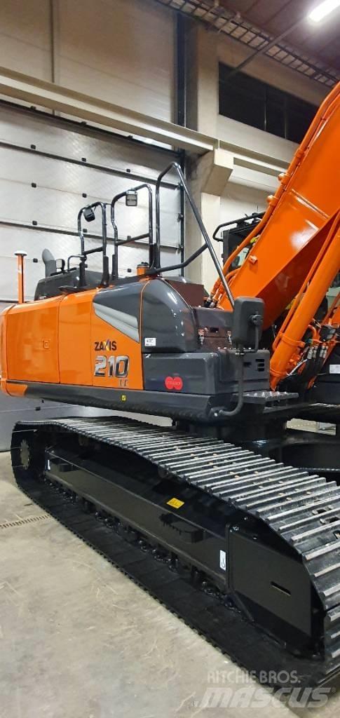 Hitachi ZX 210 LC-7 حفارات زحافة