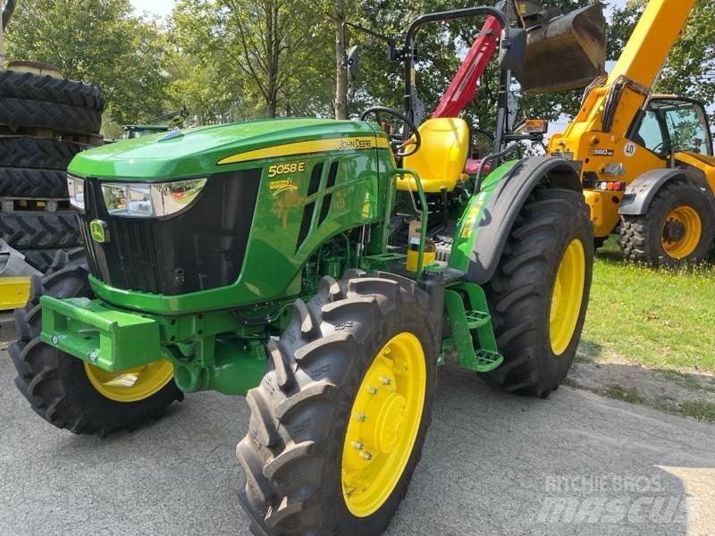 John Deere 5058E الجرارات