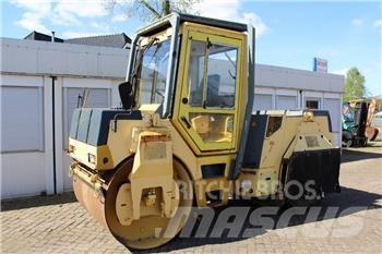 Bomag BW 144 AC-2 مداحل ثنائية الاسطوانة