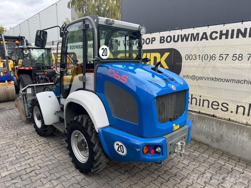 Kramer-allrad 5065 لوادر بعجل