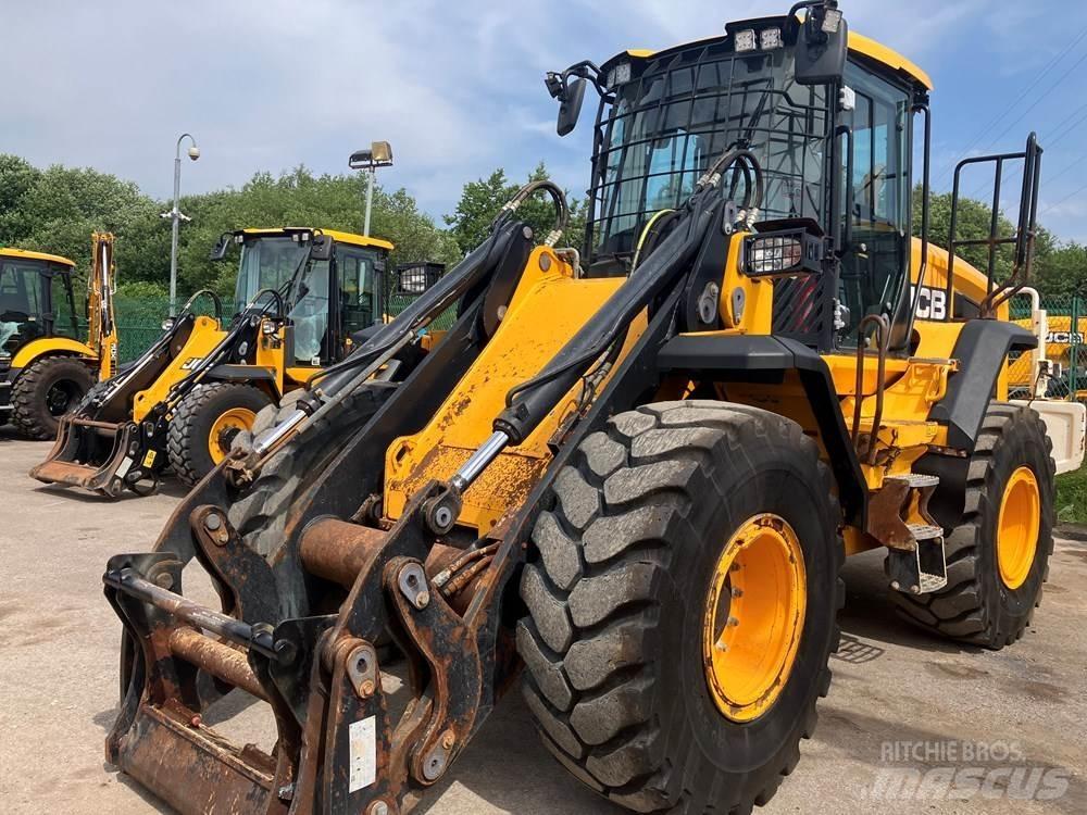 JCB 437 لوادر بعجل