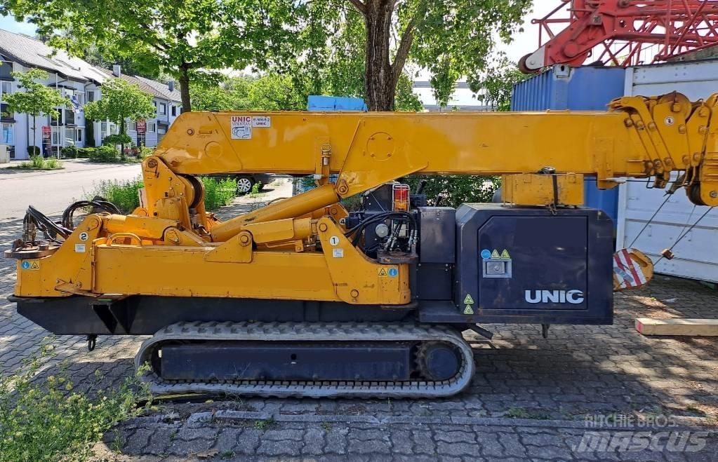 Unic B-506-5.2 رافعات مجنزرة