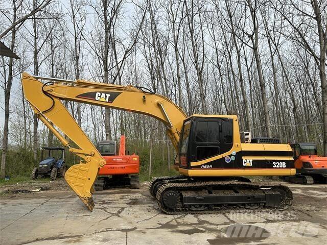 CAT 320B حفارات زحافة