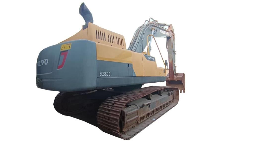 Volvo EC 380 D L حفارات زحافة