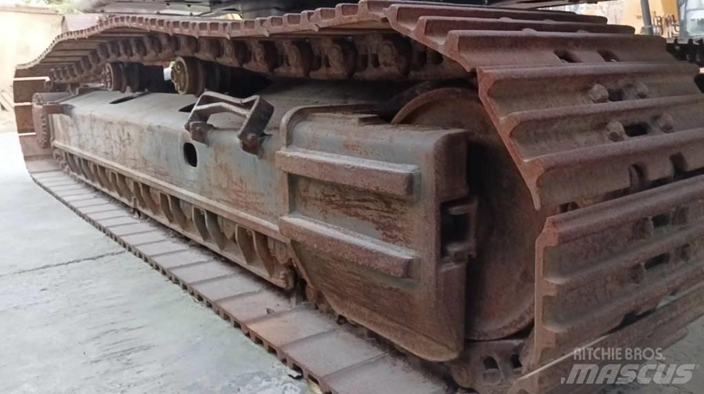 Volvo EC 380 D L حفارات زحافة
