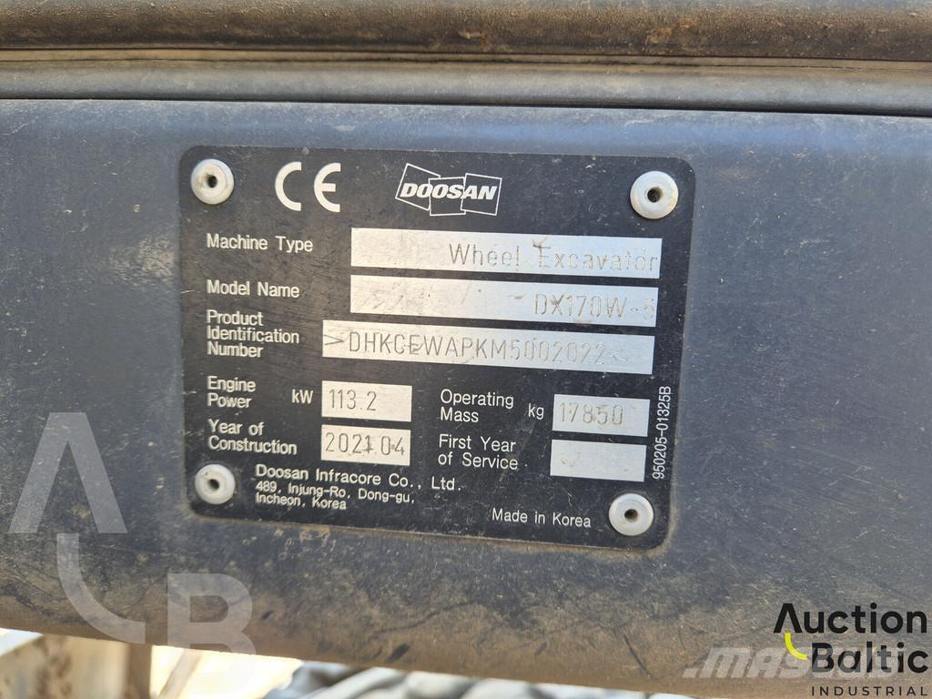 Doosan DX 170 W-5 حفارات بعجل