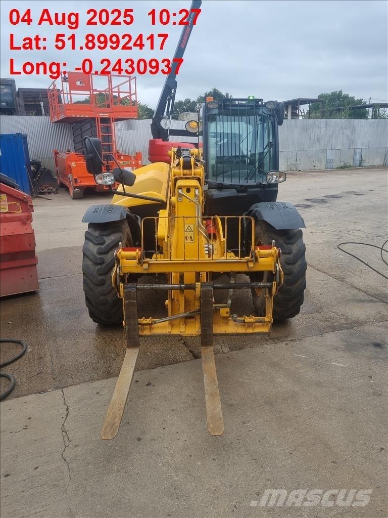 JCB 535-95 مناولات متداخلة