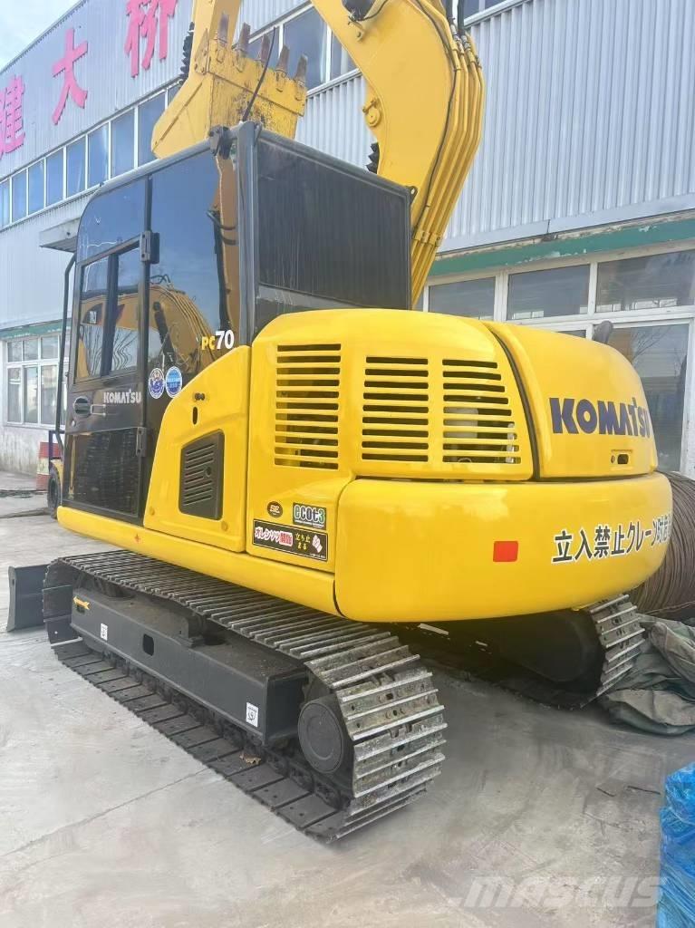 Komatsu PC 70 حفارات زحافة
