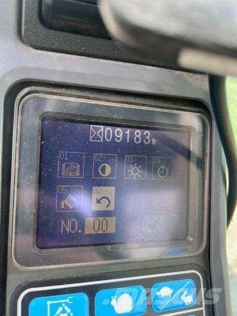 Komatsu PW 160 ES-7K حفارات بعجل