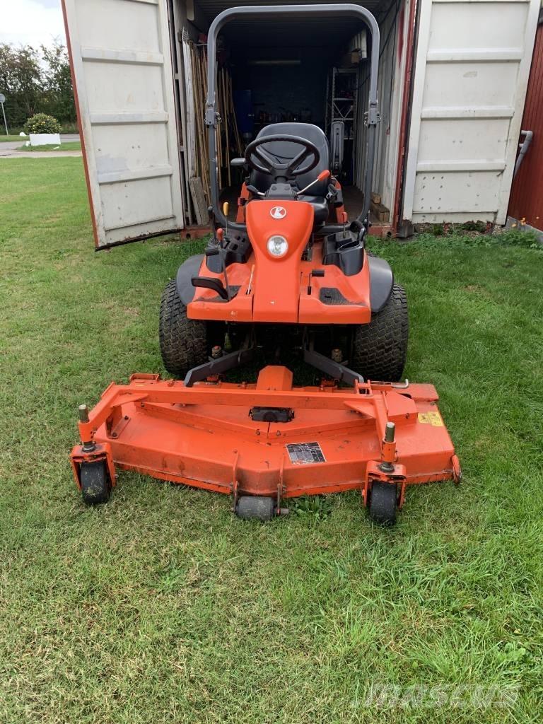 Kubota F2880 ركوب الحشائش