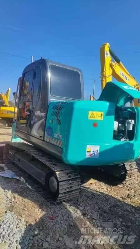 Kobelco SK 75 حفارات زحافة