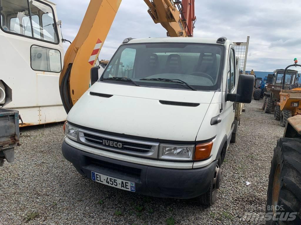 Iveco 35.10 شاحنات قلابة