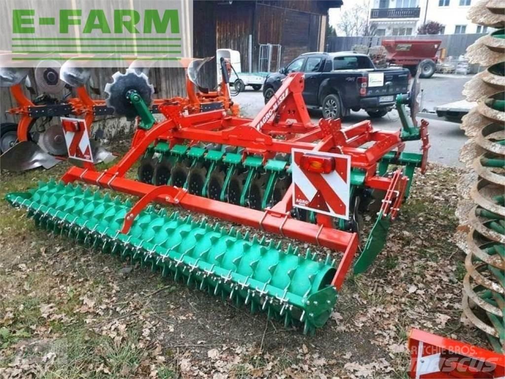 Agro-Masz bt 30 زحافات ساحقة