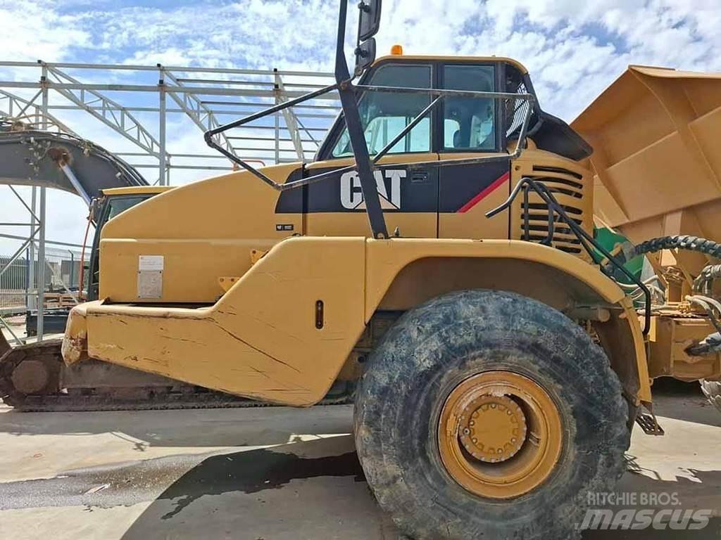 CAT 740 شاحنات أخرى