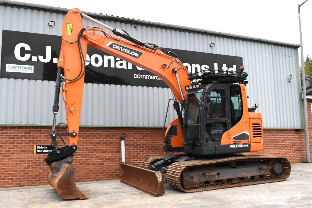 Develon DX140LCR-7 حفارات زحافة