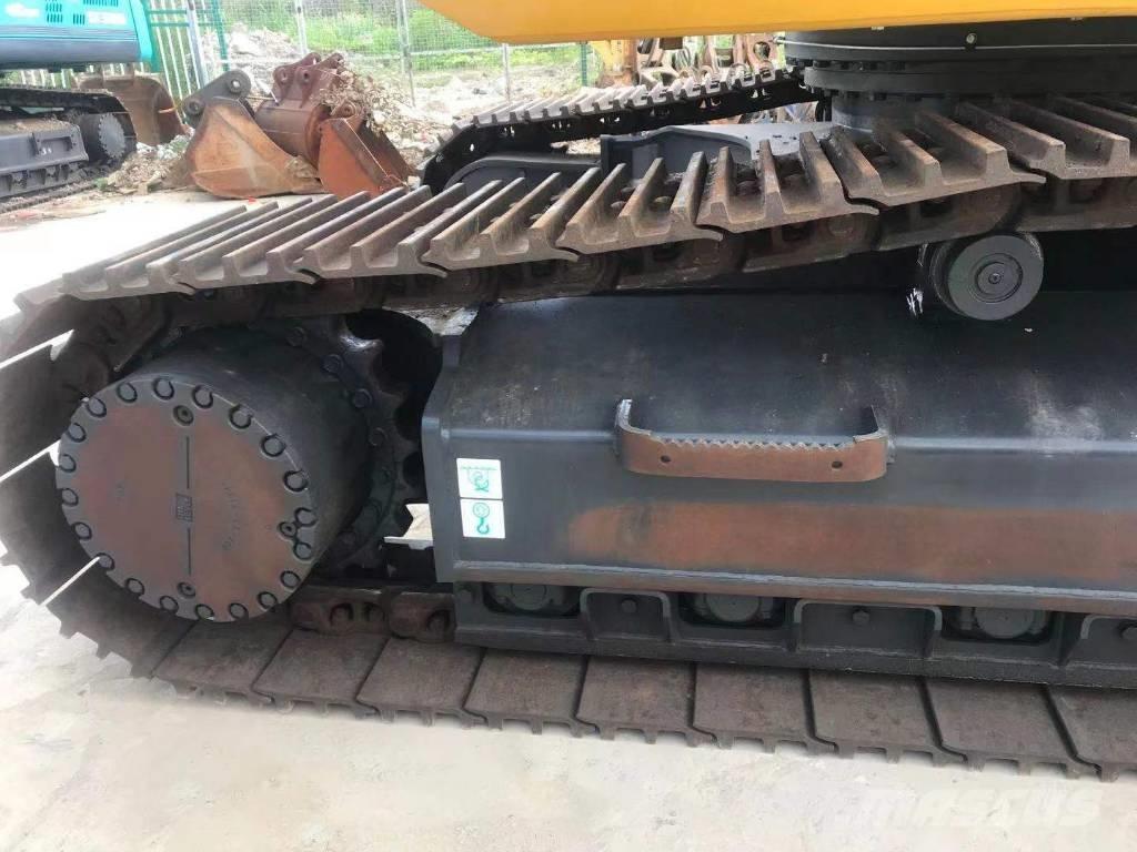 Komatsu PC 350 LC حفارات زحافة