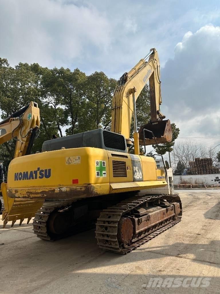 Komatsu PC 450-8 حفارات زحافة