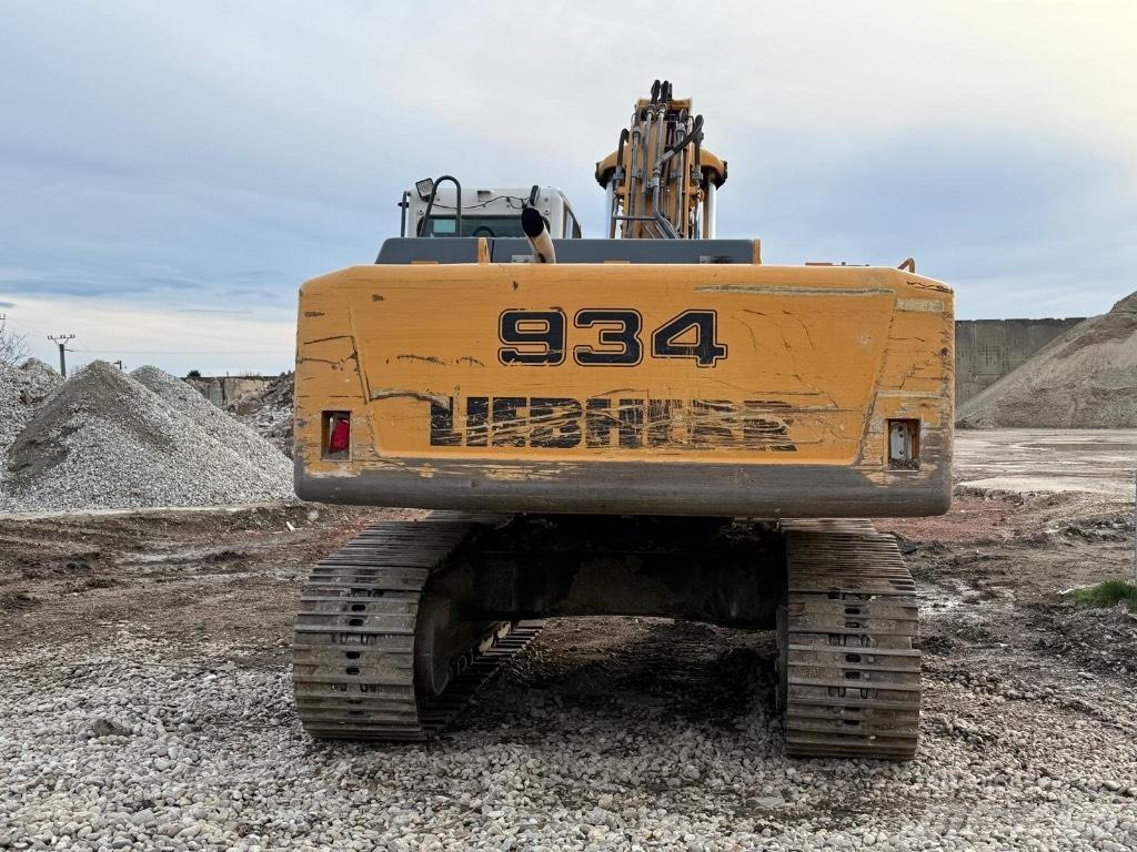 Liebherr R 934 C حفارات زحافة