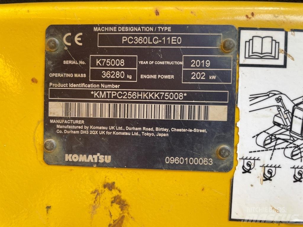 Komatsu PC 360 LC-11 حفارات زحافة