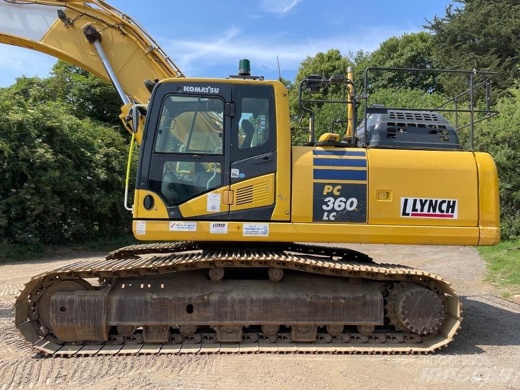 Komatsu PC 360 LC-11 حفارات زحافة