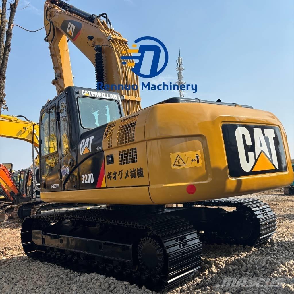 CAT 320D حفارات زحافة