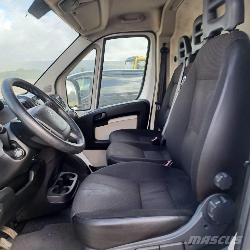 Peugeot Boxer شاحنات خفيفة/مفصلية الجوانب
