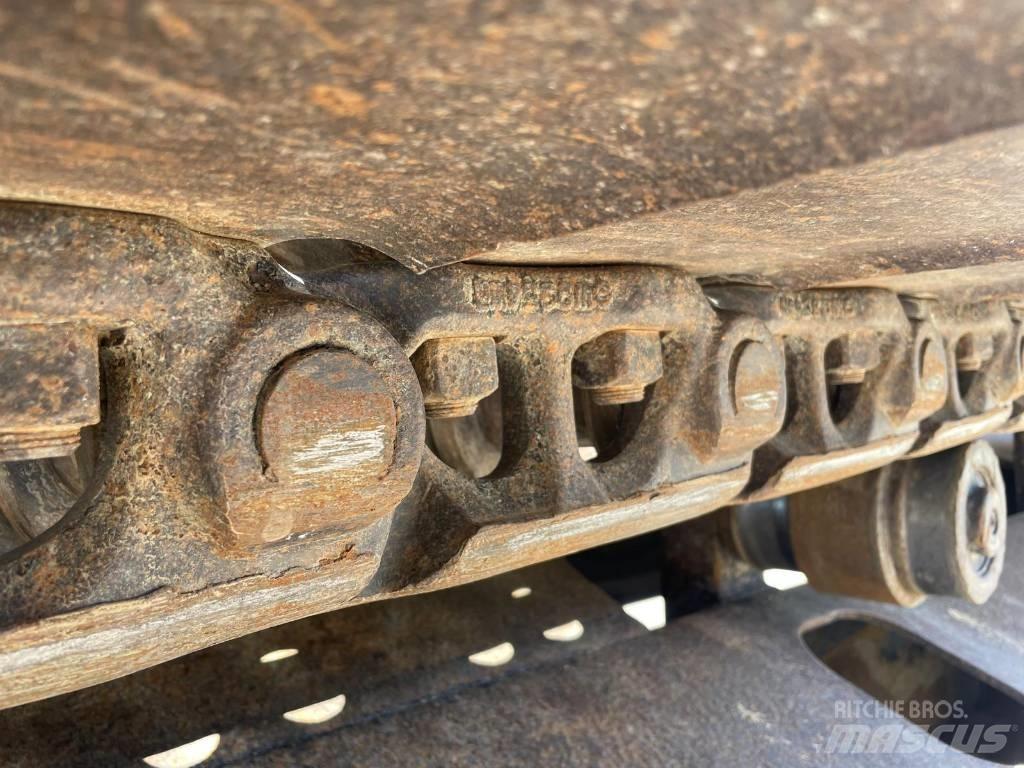CAT 320D L حفارات زحافة