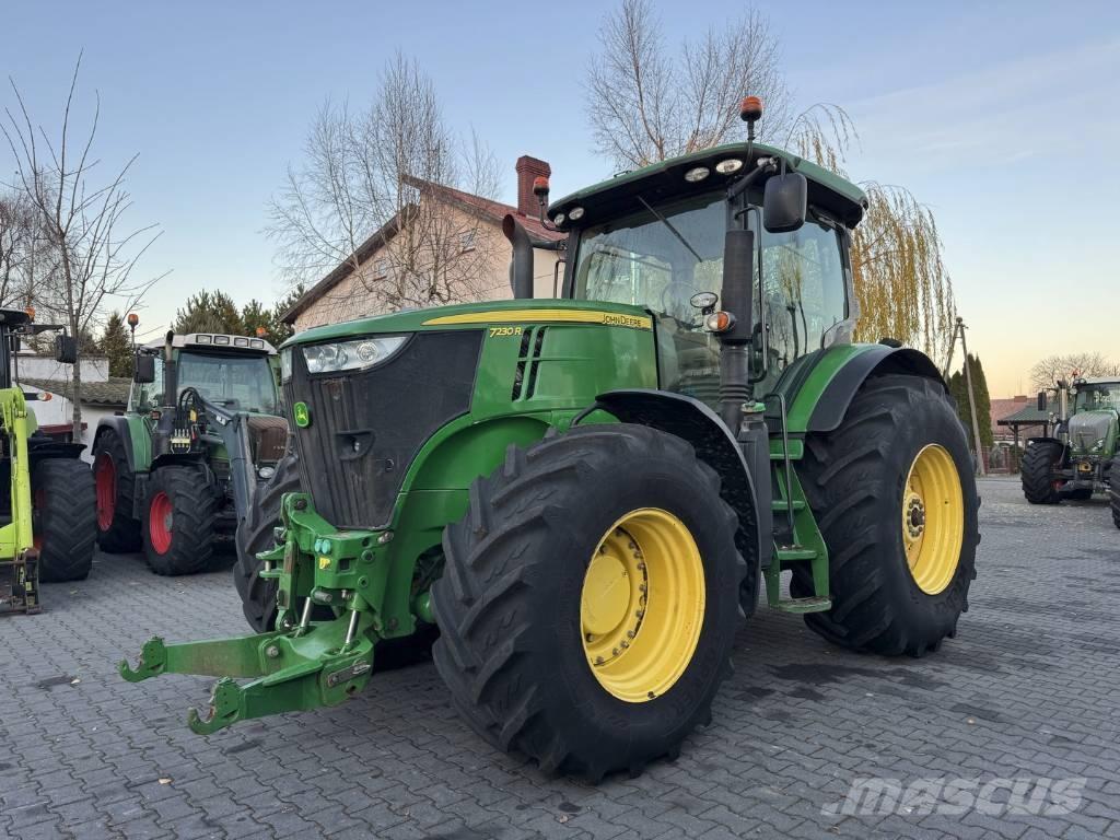 John Deere 7230R الجرارات