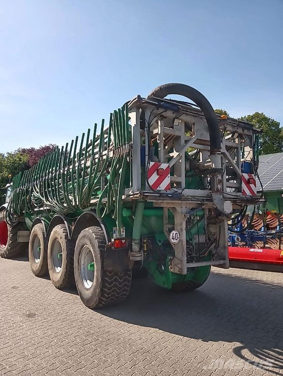 Samson PG 25 صهاريج الملاط