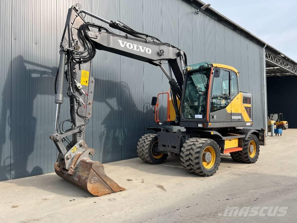 Volvo EWR150E حفارات بعجل